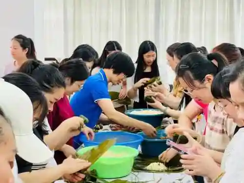 制作粽子阵容插图
