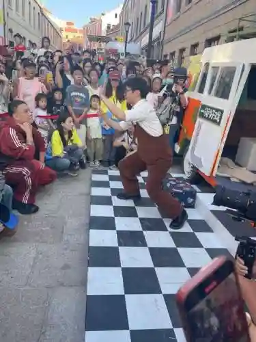街头表演阵容搭配什么，街头表演节目